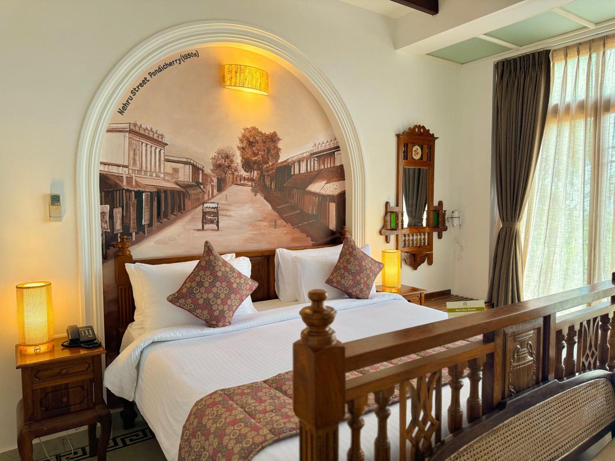 La Plage Seaview Suites Pondicherry Esterno foto