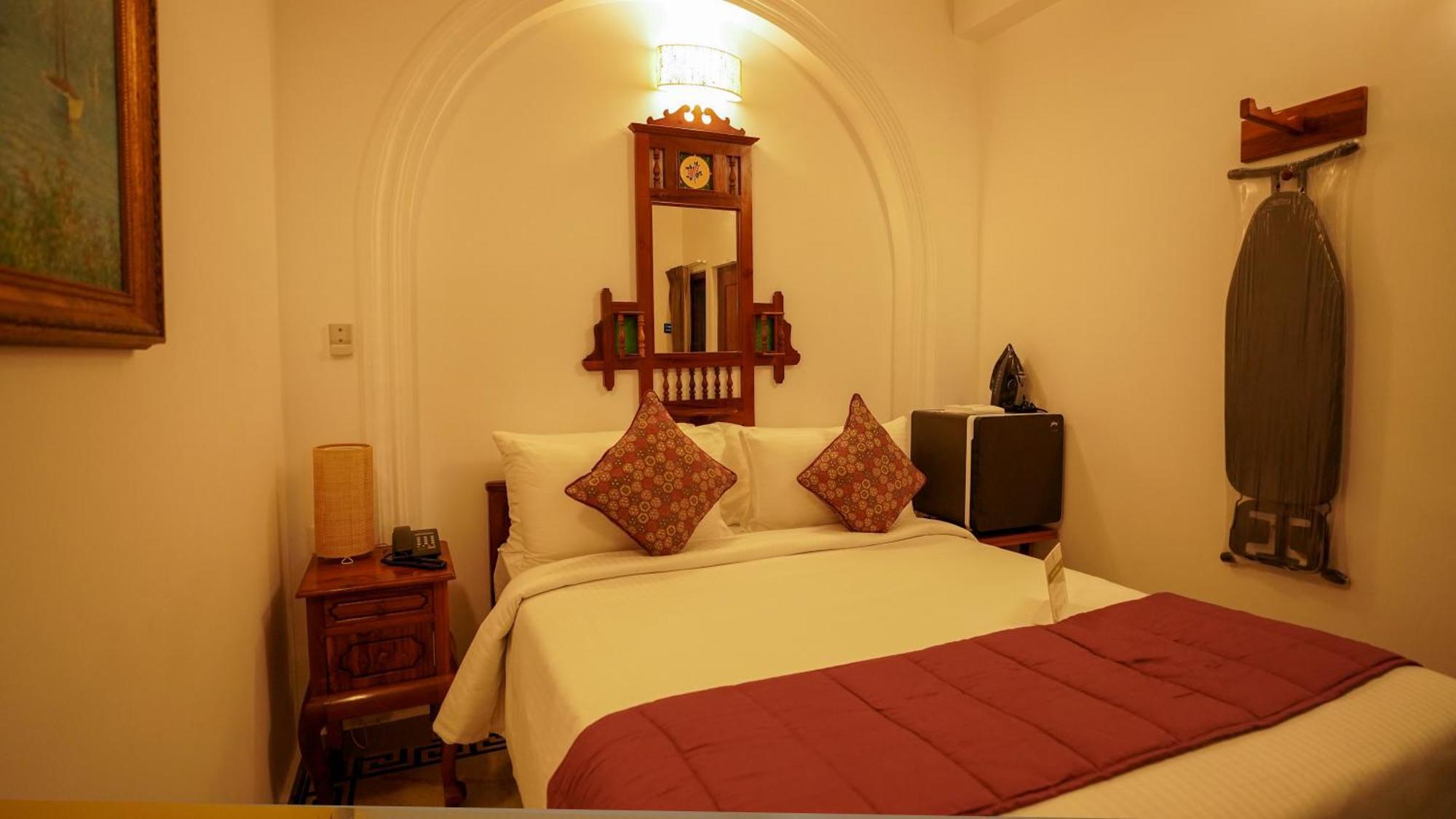 La Plage Seaview Suites Pondicherry Esterno foto