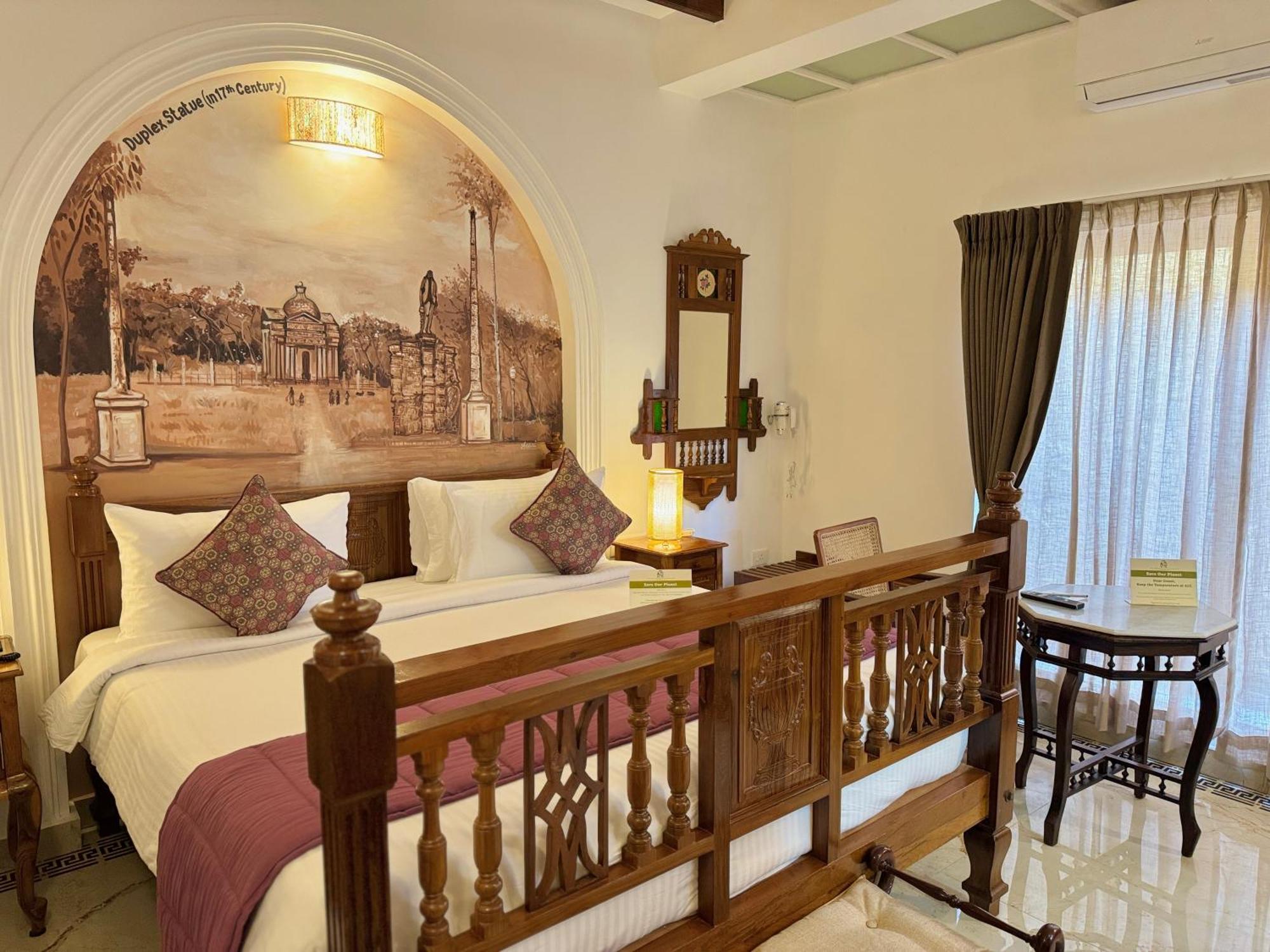 La Plage Seaview Suites Pondicherry Esterno foto