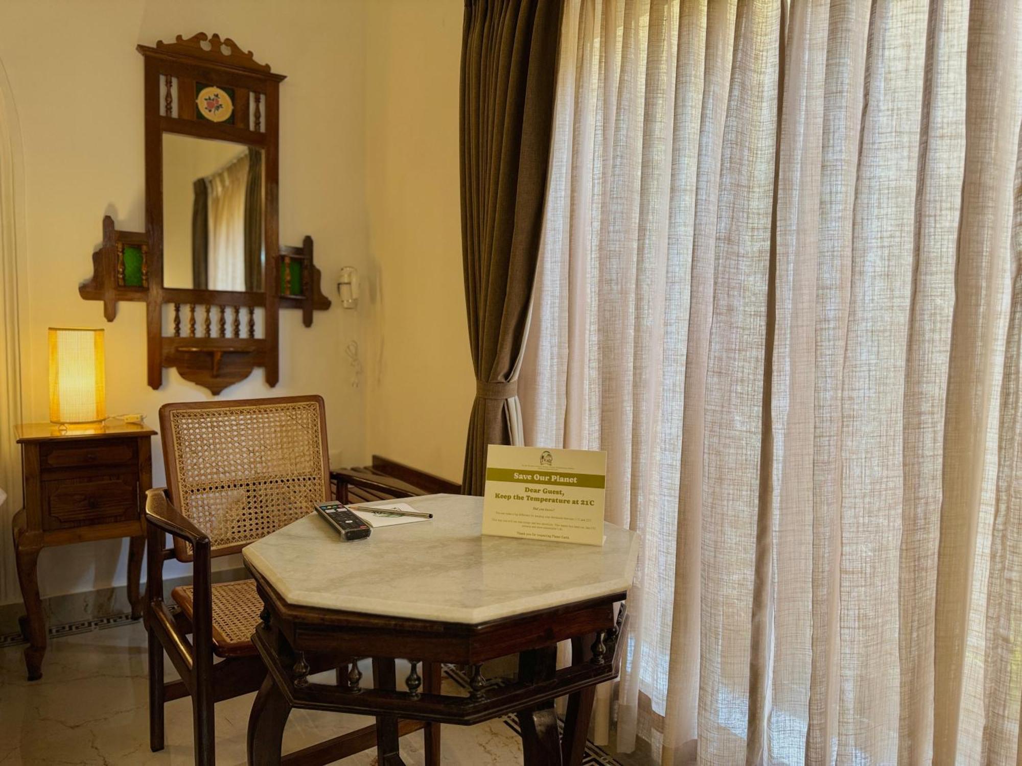 La Plage Seaview Suites Pondicherry Esterno foto