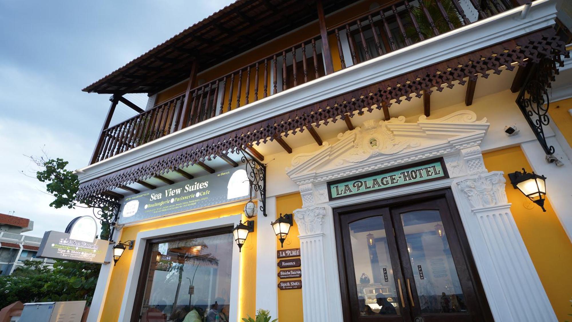 La Plage Seaview Suites Pondicherry Esterno foto