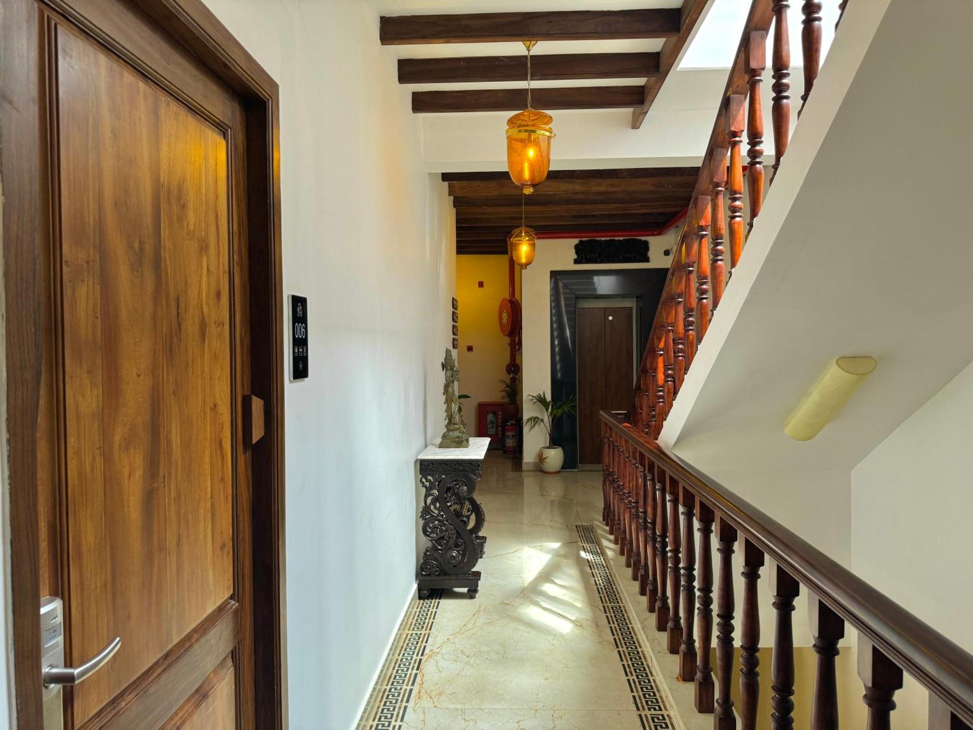 La Plage Seaview Suites Pondicherry Esterno foto
