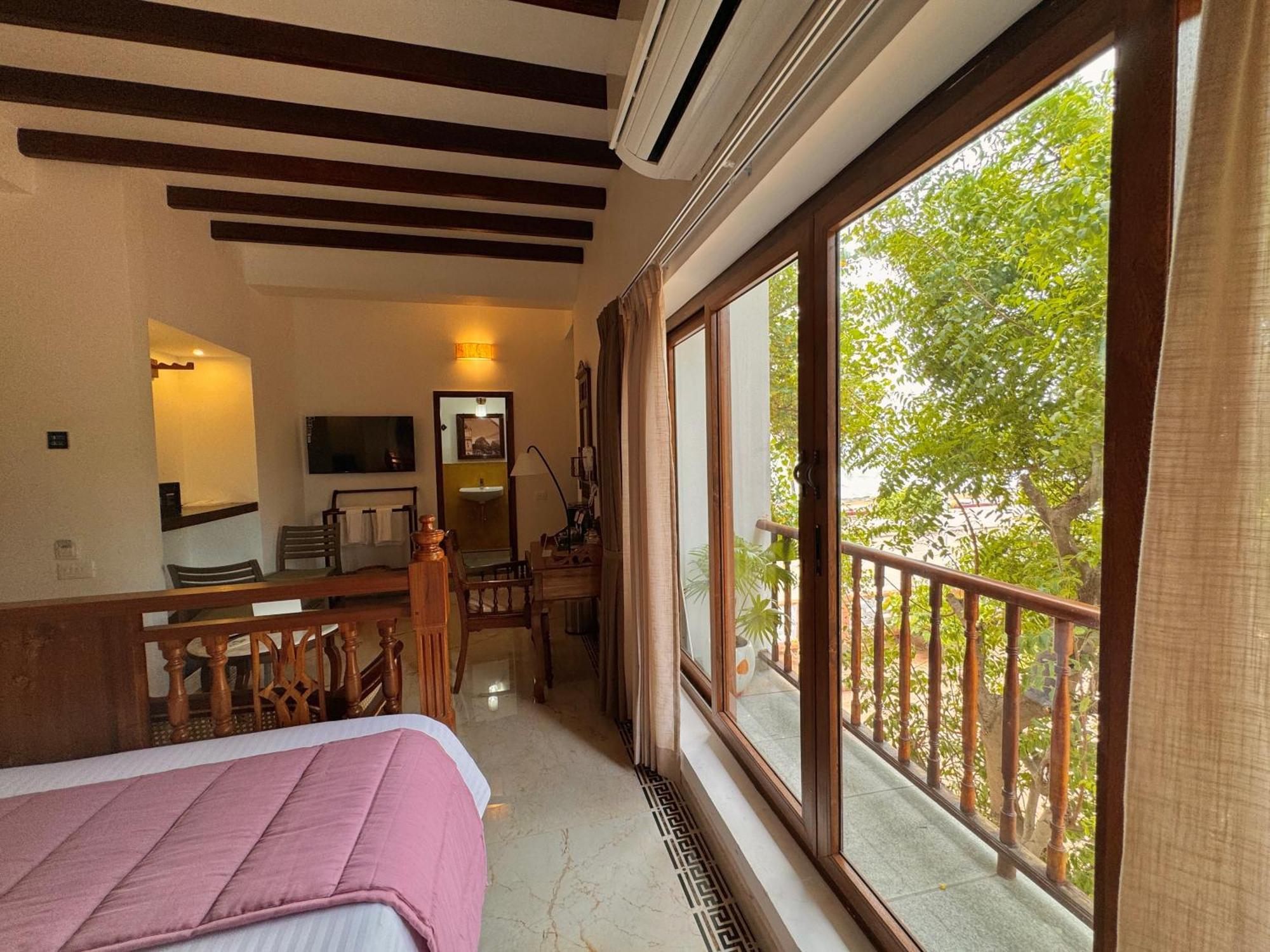 La Plage Seaview Suites Pondicherry Esterno foto